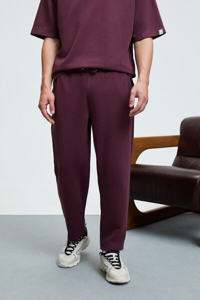 GRIMELANGE Barnaby Men's Round Neck Burgundy Top and Bottom Set with Sleeve and Trouser Pocket Ornament Label Detail