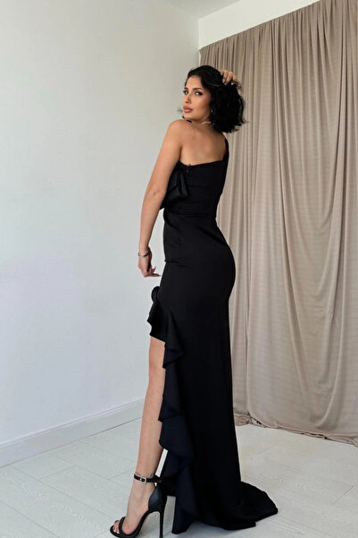 POLEXP Rochie neagră cu volan cu fante