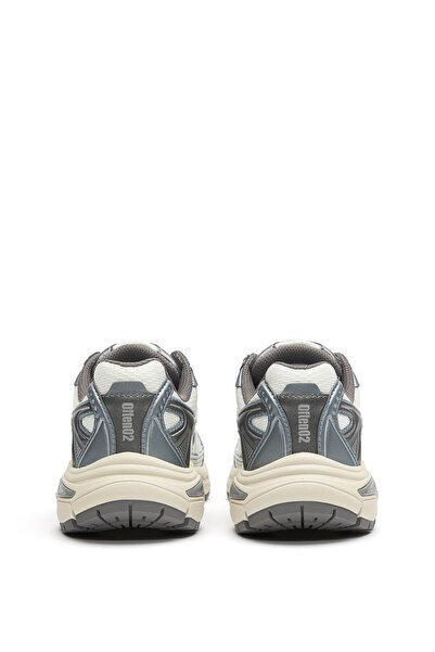 Pull & Bear Sneakers Often 02