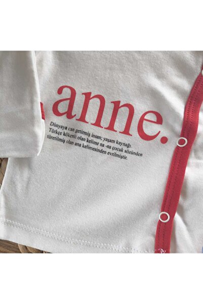 Renata's Unisex Baby Set with a Mother-Themed Design, Consisting of 3 Pieces Including Gloves and Booties.