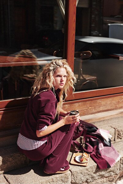 Stradivarius Soft-touch sweatshirt with zip