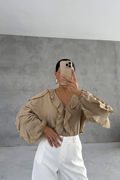 Seda Yalçın Atelier Πλισέ πουκάμισο σε μπεζ χρώμα