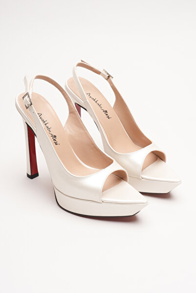 Ayakkabı Ateşi Жіночі туфлі на високих підборах з відкритим носком і тонким каблуком Caselin Чорні лаковані