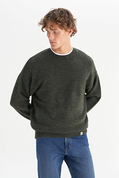 WRANGLER Relaxed Fit Wide Cut Crew Neck Dark Green Knit Sweater