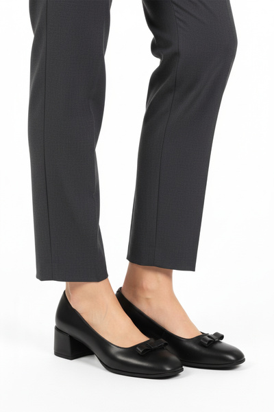 AYAKMOD Pantofi cu toc pentru femei din piele neagră cu panglică cu fundă 519...