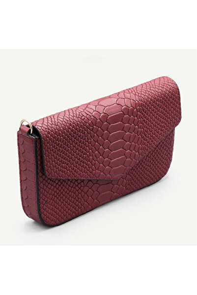 Uderra Leather حقيبة كتف نسائية من الجلد الطبيعي باللون الأحمر الداكن من Uder...