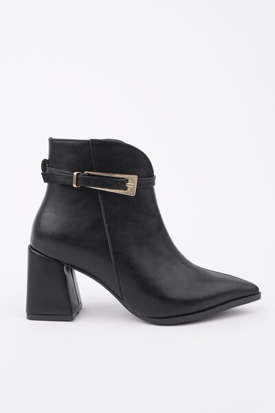 MUGGO Γυναικείες μπότες GLORIA με μυτερή μύτη, λεπτομερή λεπτομέρεια με ζώνη, χοντρό τακούνι και φερμουάρ