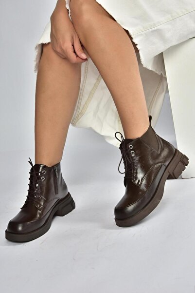 Fox Shoes V312400309 Kahverengi Kalın Tabanlı Bağcıklı Kadın Bot