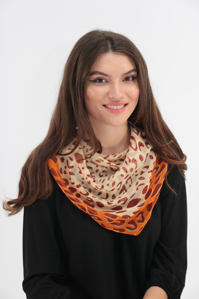 Trend Land Esarfa patrata orange cu animal print din matase