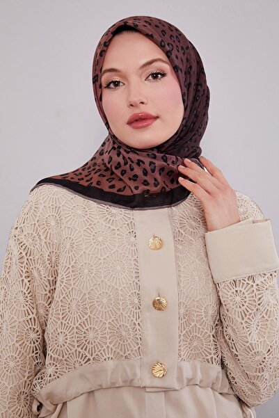 Levidor K.Vizon Leopard Pattern Soft Scarf