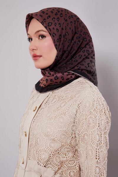 Levidor K.Vizon Leopard Pattern Soft Scarf