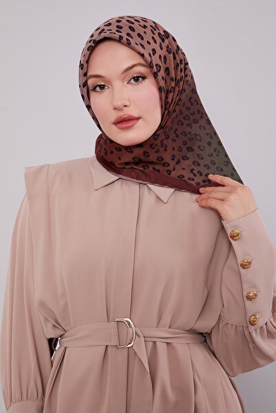 Levidor Brown Leopard Pattern Soft Scarf