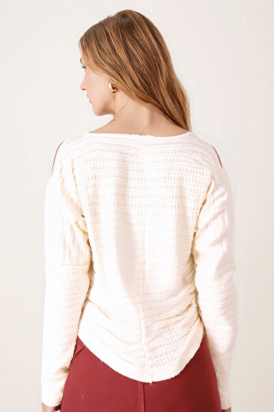 armonika Жіноча блузка з м'якою фактурою та декольте на плечах ARM-26K001024