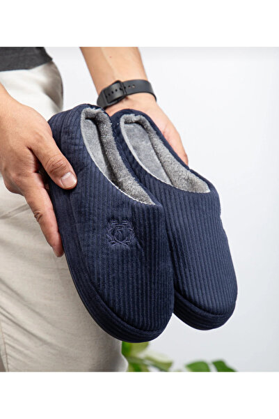 Hızlı Al Men's Winter House Slippers. Embroidered Velvet Pattern Comfortable Soft Sole Fur Lined Men's Guest Slippers.