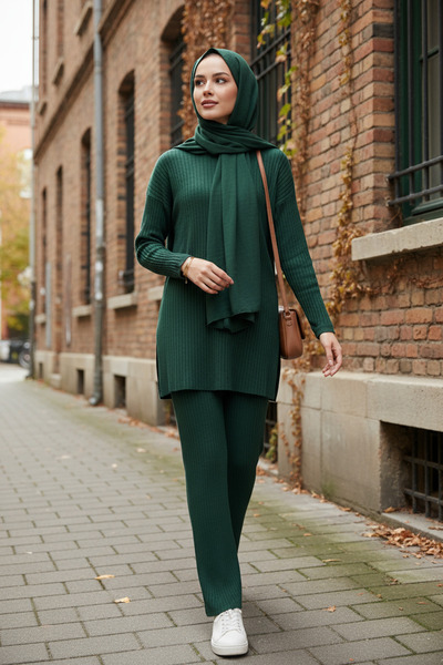 Zeneva Collection Verde - Set din două piese cu șnur (Tunică și Pantaloni)