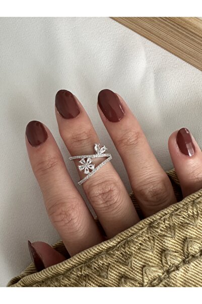 ringbox خاتم على شكل زهرة البرسيم من الحجر الفضي اللون