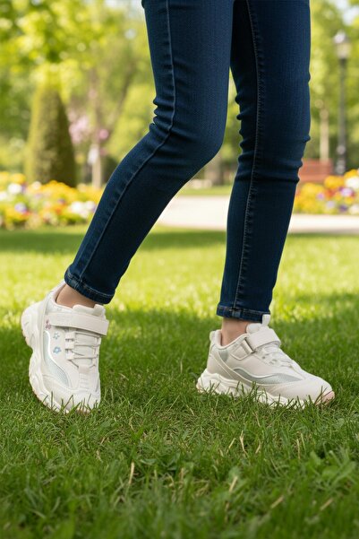 WALKWAY White Velcro Women's Sports Shoes Cool Bella Short P