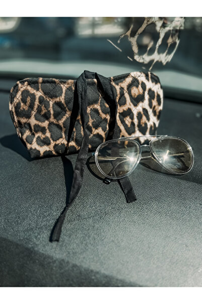 KaiAtelier Leopard Tie-Up Glasses Case