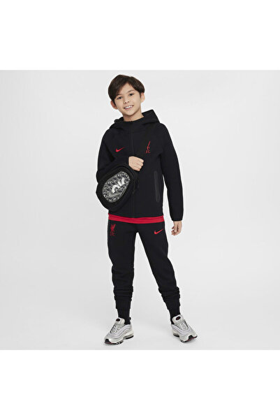 Nike Liverpool FC Tech Fleece Older Kids' (Boys') Football Pants
