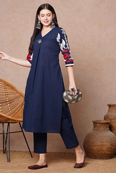 PRIYA'S PANACHE Stylish Women's Solid Floral Embroidered A-Line Pleated Co-ord Set - Ethnic Wear