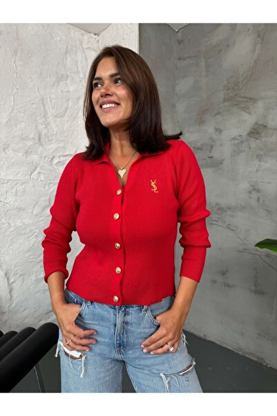 Elif Özbey Butik Kırmızı Gold Düğmeli Polo Yaka Hırka