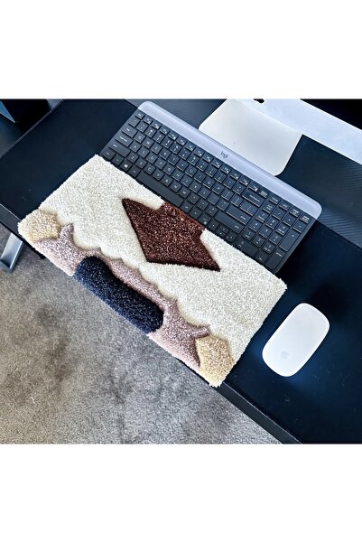 MOD10 Gaming Setup İçin El Yapımı Klavye Halısı – Tafting Rug 45x15 cm