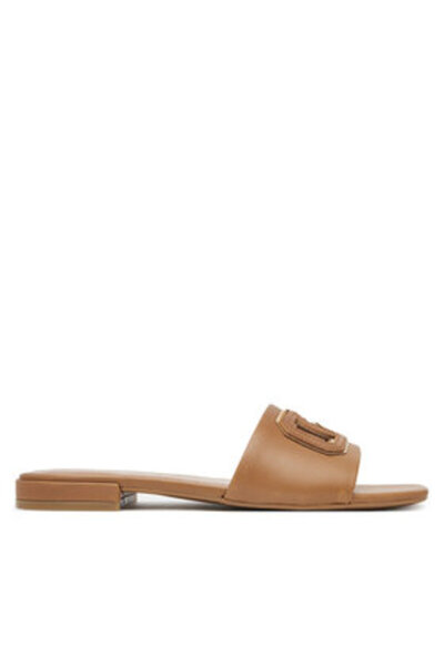 Guess Γυναικείες καφέ σαγιονάρες FLJTARLEA19