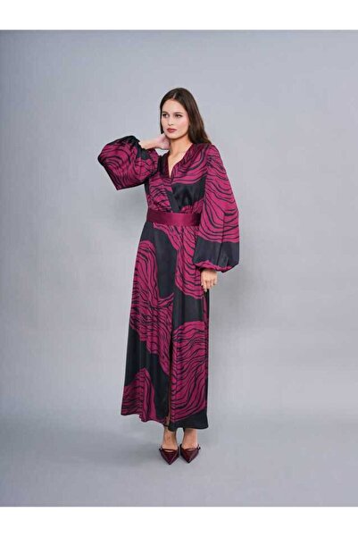SERPİL Kadın Desenli Uzun Elbise – V Yaka, Yırtmaç Detaylı Şık Tasarım 50955