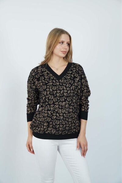 AGORATEKSTİL Women's Leopard Patterned V-Neck Knitwear Sweater