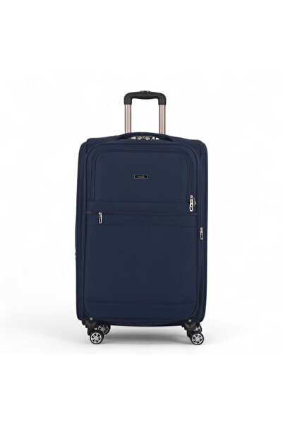 CAPATAN 3-piece canvas luggage set. The bags feature a practical design that's suitable for a variety of trips.