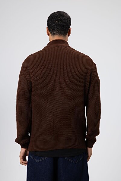 VAMOSCLO Πλεκτό πουλόβερ με μισό ζιβάγκο καφέ