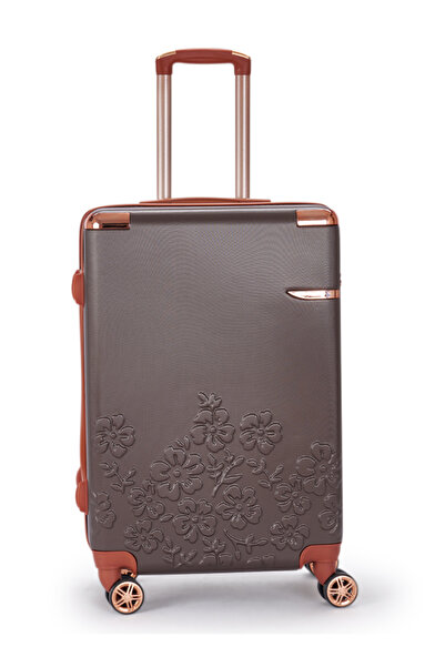 LİMRA 6-piece hard-sided luggage set made of polycarbonate in a sturdy, durable design.