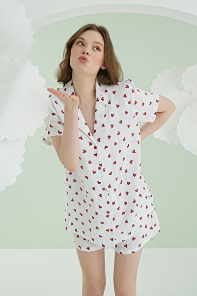 DREAM FASHION Ecru Heart Shorts Front Buttoned Pajama Set