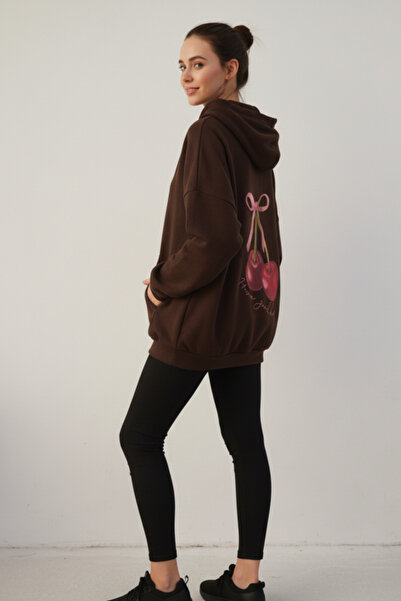 KOZİA OUTDOORS Hanorac supradimensionat cu glugă și imprimeu cireșe pe spate,...