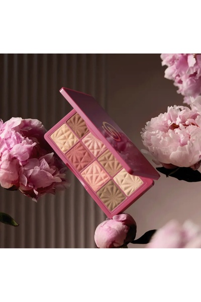 Oriflame Giordani Gold Fabulous Beauty Yüz ve Göz Paleti