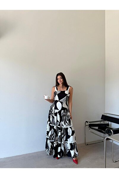 Bade Butik فستان بحمالات مزين بتفاصيل من الغيبور باللونين الأسود والأبيض