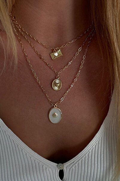 Trendy Butik مجموعة قلادات ثلاثية بأشكال الحروف والقلب والمحار