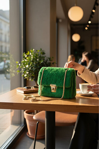 PAPATAY حقيبة نسائية صغيرة بحزام على شكل سلسلة متقاطعة