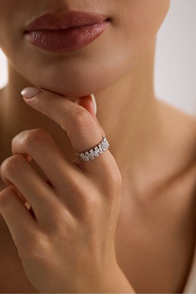 Nereze 925 Ayar Gümüş Ayarlanabilir Rodyum Kaplama Baget Taşlı Desenli Yüzük