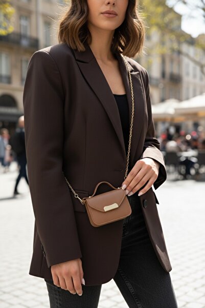 Defnella حقيبة كروس نسائية ذات سلسلة صغيرة باللون البني وحامل بطاقات يمكن حمل...