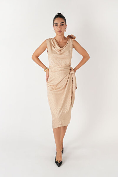 ZISHAN Leopar Desen Dokulu Drapeli Yaka Kolsuz Abiye Elbise 002