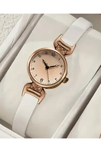NovaTick White Color Retro Vintage Women's Watch