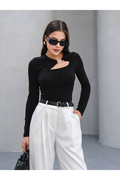 REELMODA Women's Black Heart Necklace Detail Long Sleeve Stylish Sandy Blouse