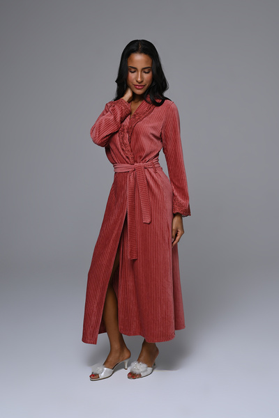 Lohusa Homewear Kadın Mercan Kadife Şal Yaka Dantelli Kışlık Özel Tasarım Tam Boy Sabahlık