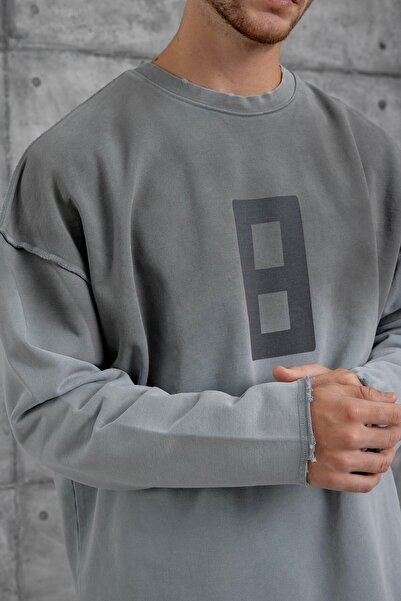NOMARC White Oversize Sweatshirt with 8 Number Print on the Sleeve