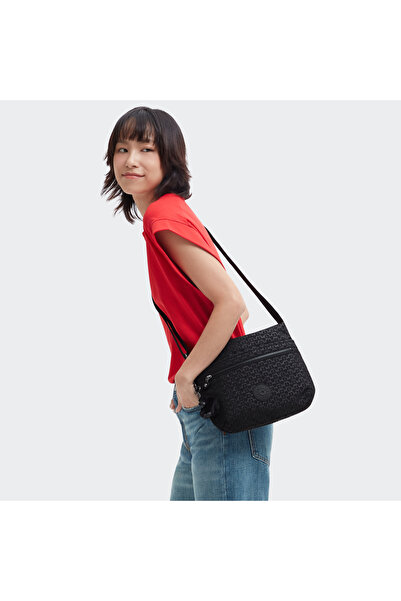 Kipling توقيع أرتو المنقوش