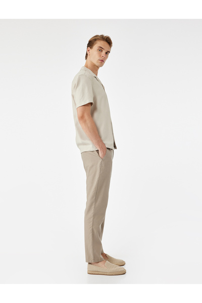 Koton Παντελόνι με λεπτομέρεια από λινό βαμβακερό μείγμα, ελαστική μέση με κουμπιά