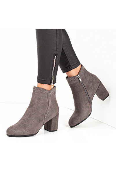 BMoD Women's gray suede ankle boots with a thick heel and appliqués MOD07092