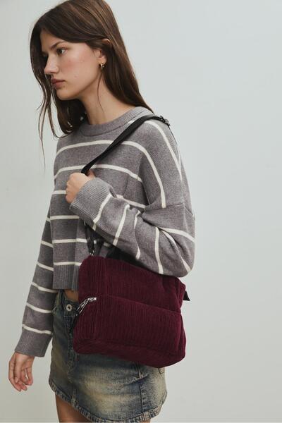 Stradivarius Kapitone fitilli kadife çapraz askili çanta