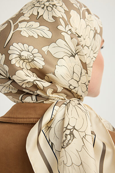 Schaless Flower Dream - Mink - 100% Silk Twill Scarf - 90X90 cm